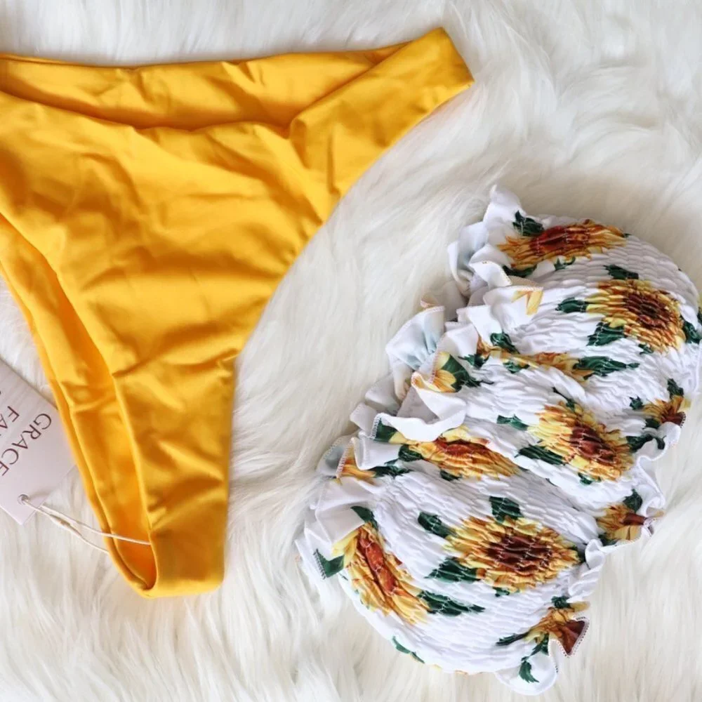 NEW White Yellow Green Sunflower Print Bikini Bathing Suit Set Size Large